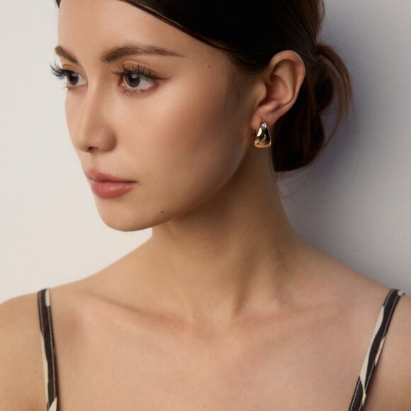 ✨ Artisan Original Design Minimalist Wide Dome Huggie Hoops | Sterling Silver - Picture 5 of 9